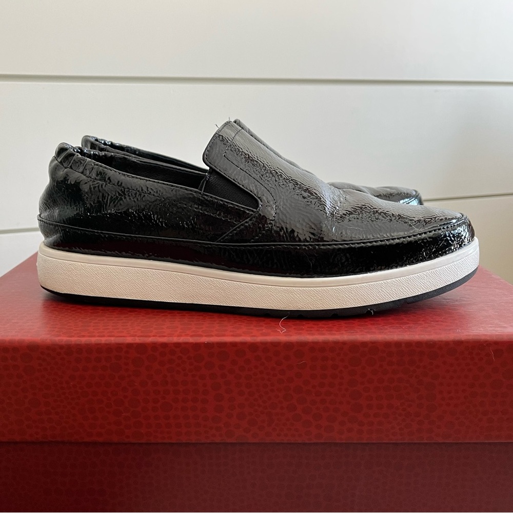 Donald Pliner // Martyn Loafers // size 5